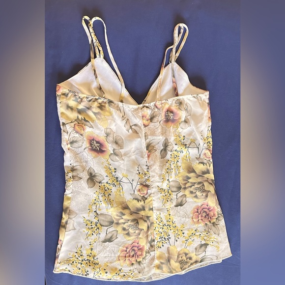 Vintage Venus Floral Tunic - Picture 4 of 4